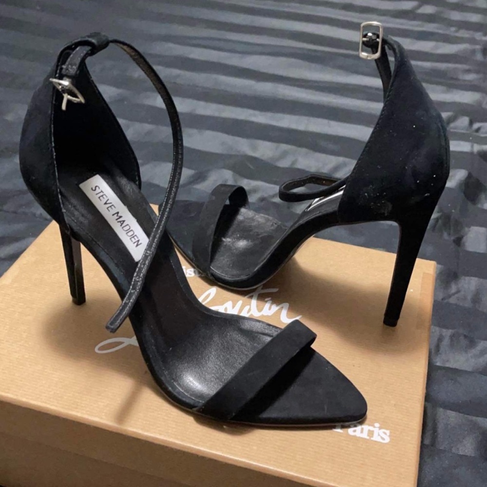 Steve Madden Black Suede Heels